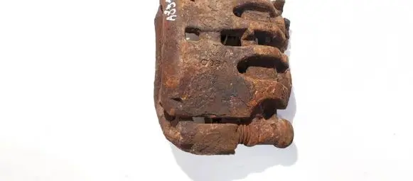 Iveco Daily 30.8 - 9 Front brake caliper