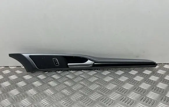 Ford Fusion II Front door interior handle DS7319B152AA