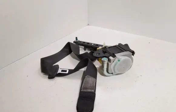 Opel Mokka Front seatbelt 95301329