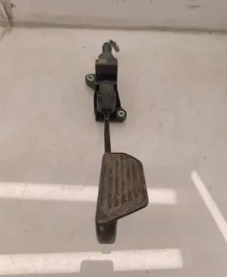 Toyota Auris E180 Accelerator throttle pedal 7811002140