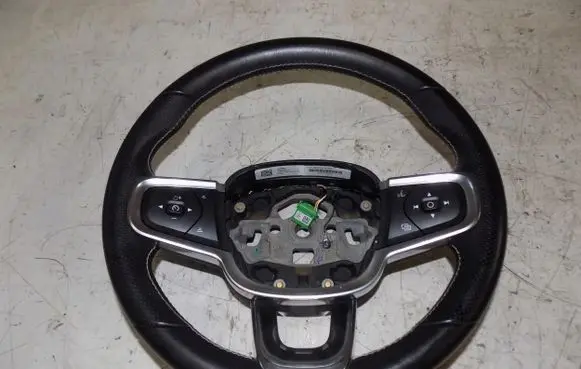 Volvo XC40 Steering wheel