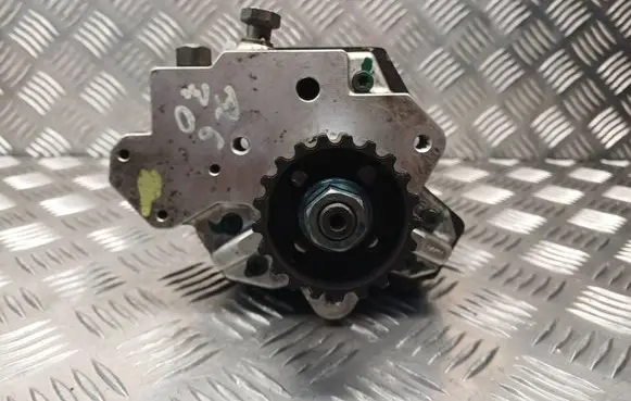 Audi A6 S6 C6 4F Fuel injection high pressure pump 059130755J 0445010125 0928400572