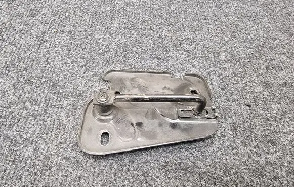 Audi A3 S3 8V Engine bonnet/hood lock/latch loop/hook 8V0823185C