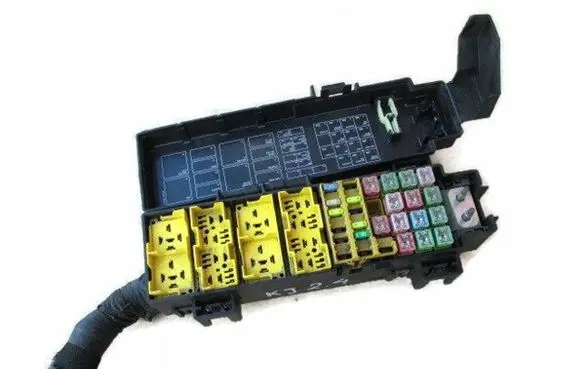 Jeep Cherokee III KJ Fuse box set
