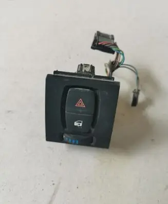 BMW 1 F20 F21 Hazard light switch 923178603