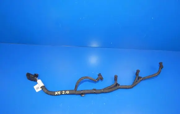 Jaguar XE Fuel injector supply line/pipe G4D3-12A378