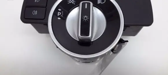 Mercedes-Benz GLK (X204) Light switch A2129057100