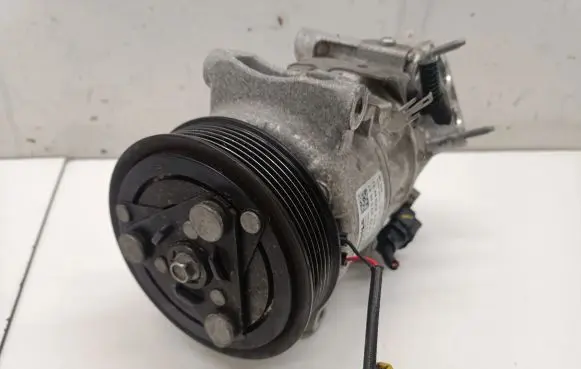 Peugeot 3008 II Air conditioning (A/C) compressor (pump) 9847222180