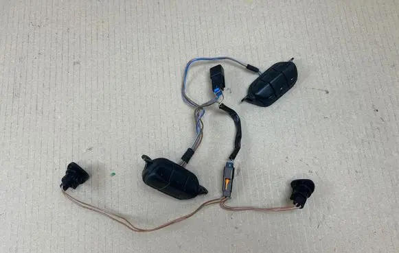 Opel Vectra B Steering wheel buttons/switches 6012828