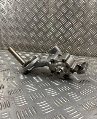 Volkswagen Touareg II Oil pump 059115105