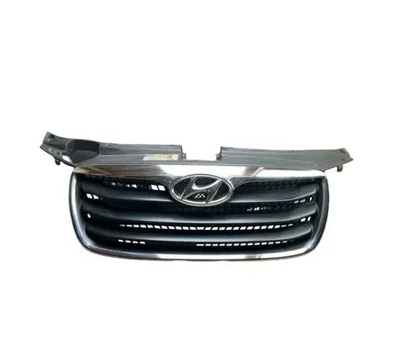 Hyundai Santa Fe Front bumper upper radiator grill 865612B710 863532B700
