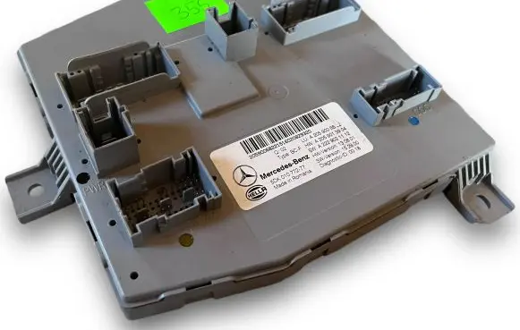 Mercedes-Benz C W205 Central body control module S355 A2059006822