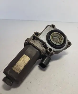 BMW X5 E53 Gearbox-reducer motor 27107566250