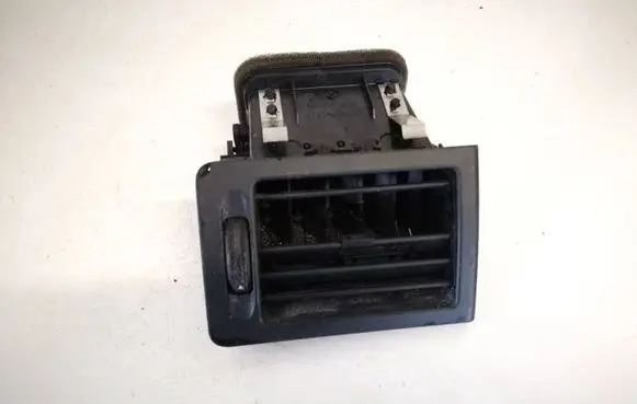 Mercedes-Benz C AMG W204 Dash center air vent grill 05924001 05924-001