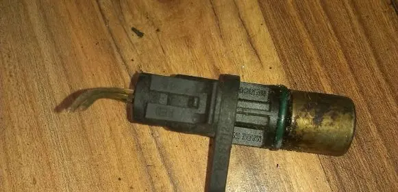 Opel Zafira A Crankshaft position sensor 12567712