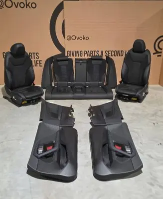 BMW 2 G42 Seat set 
