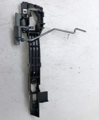 Honda CR-V Front door exterior handle/bracket 