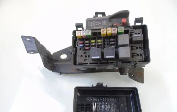 Ford Connect Fuse box set 6C1T-14A067-AB