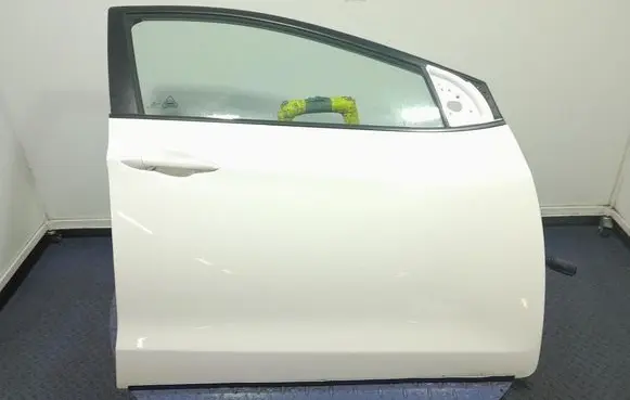Hyundai i30 Front door 