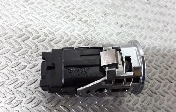 Engine start stop button switch