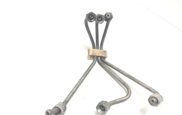 Volvo S80 Fuel line pipe
