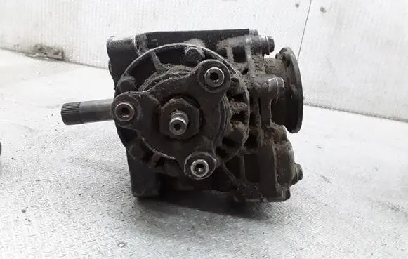 Audi TT Mk1 Gearbox transfer box case 02M409173