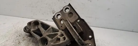 Renault Koleos I Engine mount vacuum valve 