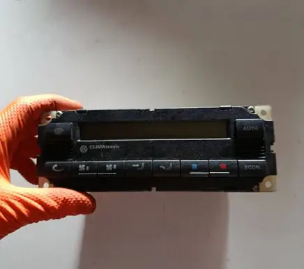 Audi A4 S4 B5 8D Climate control unit 5HB00761702 3B1907044A