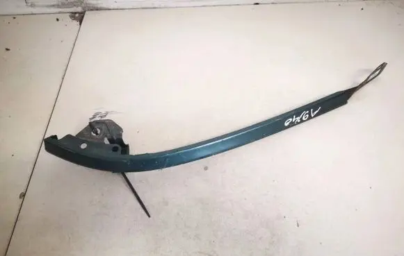 Under headlight/headlamp trim