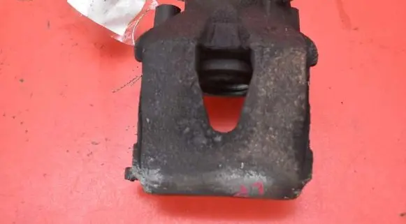 Volkswagen Golf V Front brake caliper