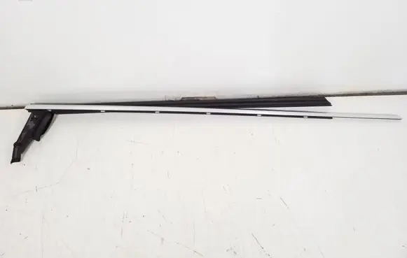 Mercedes-Benz CL C216 Front door glass trim molding A2167200424