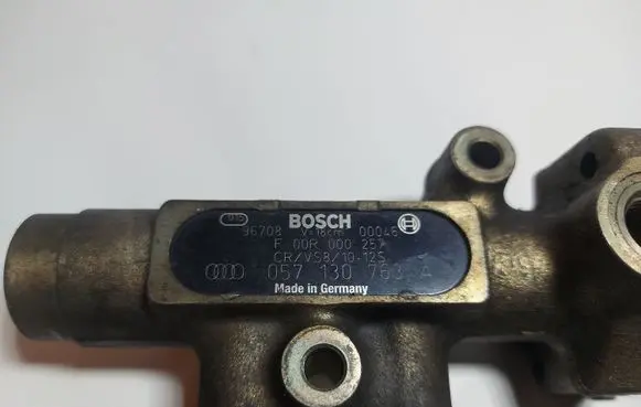 Audi A8 S8 D3 4E Fuel main line pipe 057130763A F00R000257