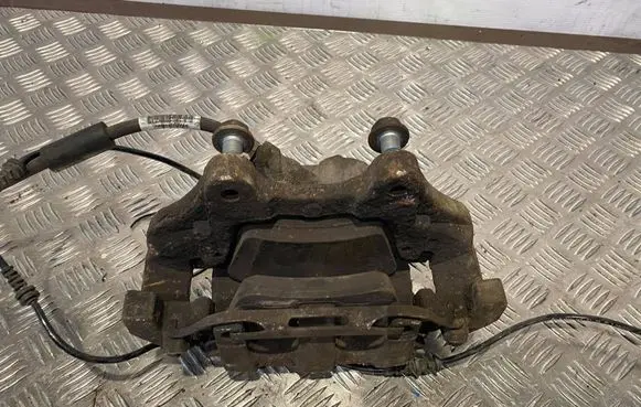 Mercedes-Benz GL X164 Front brake caliper