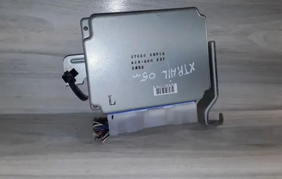 Nissan X-Trail T30 ABS control unit/module 478508H810