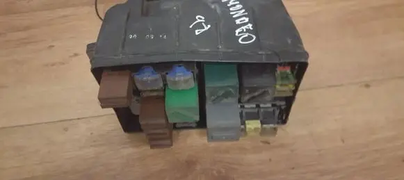 Ford Mondeo MK II Fuse box set 93bg14411ac