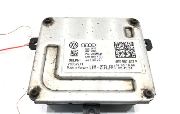 Volkswagen PASSAT B8 Voltage converter/converter module 4G0907697F