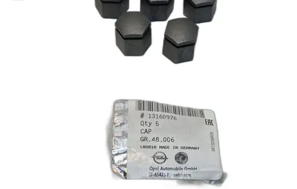 Opel Astra H Nuts/bolts 