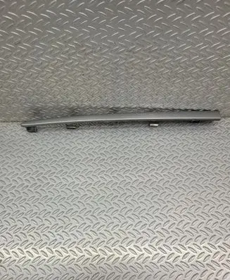 Volvo XC60 Front bumper upper radiator grill 31386492 31333838