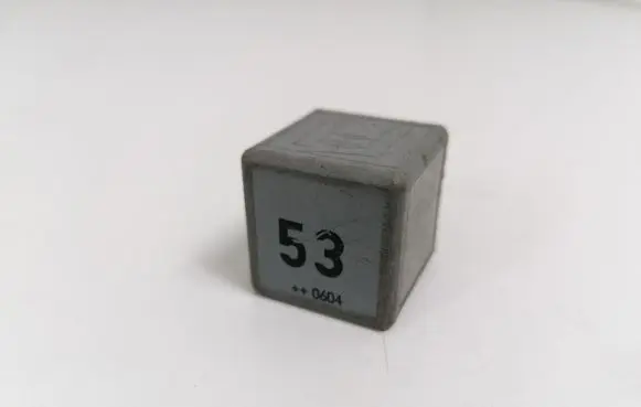Volkswagen PASSAT B7 Other relay 141951253B