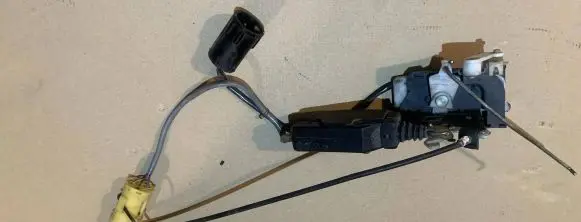 Jaguar XJ X40 Front door lock