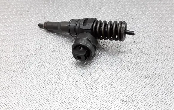 Ford Galaxy Fuel injector 038130073F