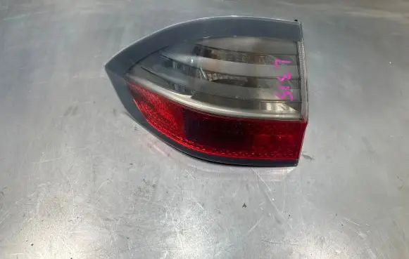 Ford S-MAX Rear/tail lights