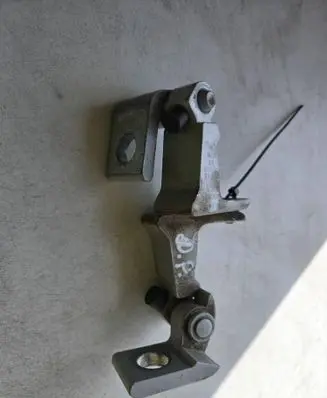 Front door hinge set