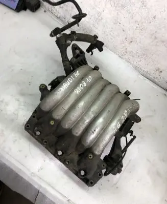 Audi A6 S6 C5 4B Intake manifold 078133151AM