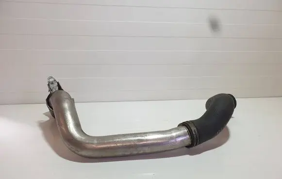 Intercooler hose/pipe