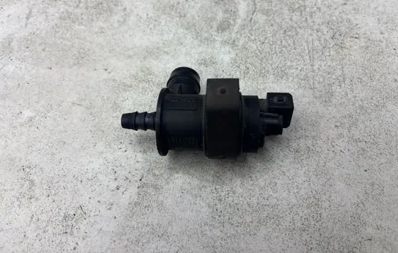 Vacuum valve