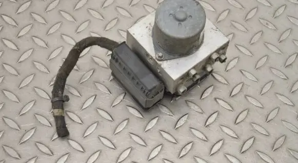 Mini One - Cooper Coupe R56 ABS Pump 6796698