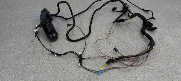 BMW M5 Rear door wiring loom 9320500 61129320500 9291064