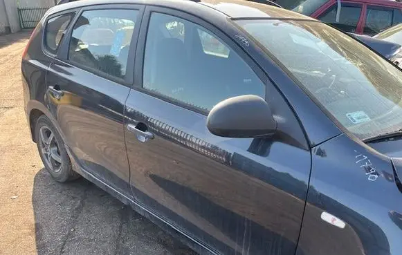 Hyundai i30 Front door 
