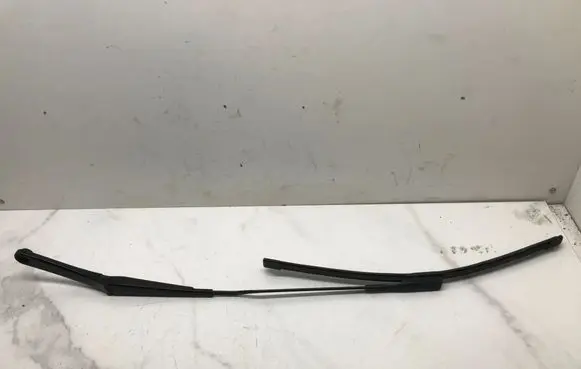 Audi A5 8T 8F Front wiper blade arm 8T2955407A